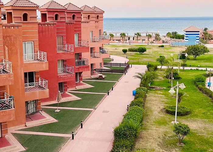 Porto Sokhna Water Front Vip شاليه *