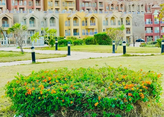 Porto Sokhna Water Front Vip شاليه *